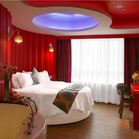 Vienna Hotel - Shenzhen Dongmen Hubei Metro Station Экстерьер фото