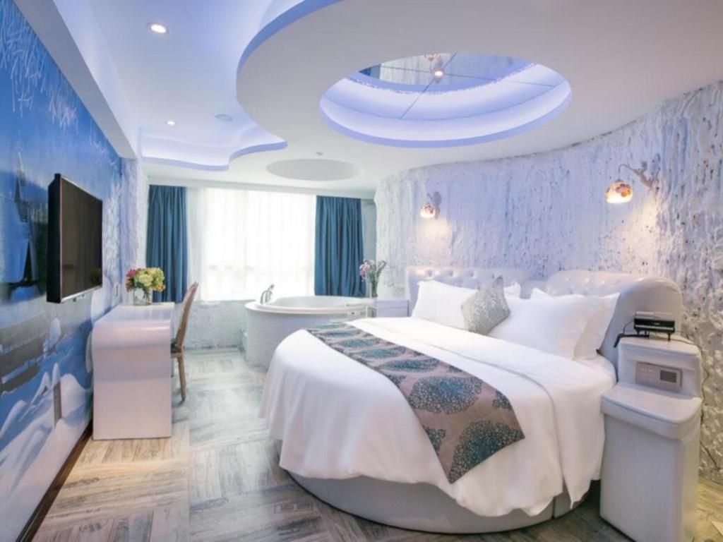 Vienna Hotel - Shenzhen Dongmen Hubei Metro Station Экстерьер фото