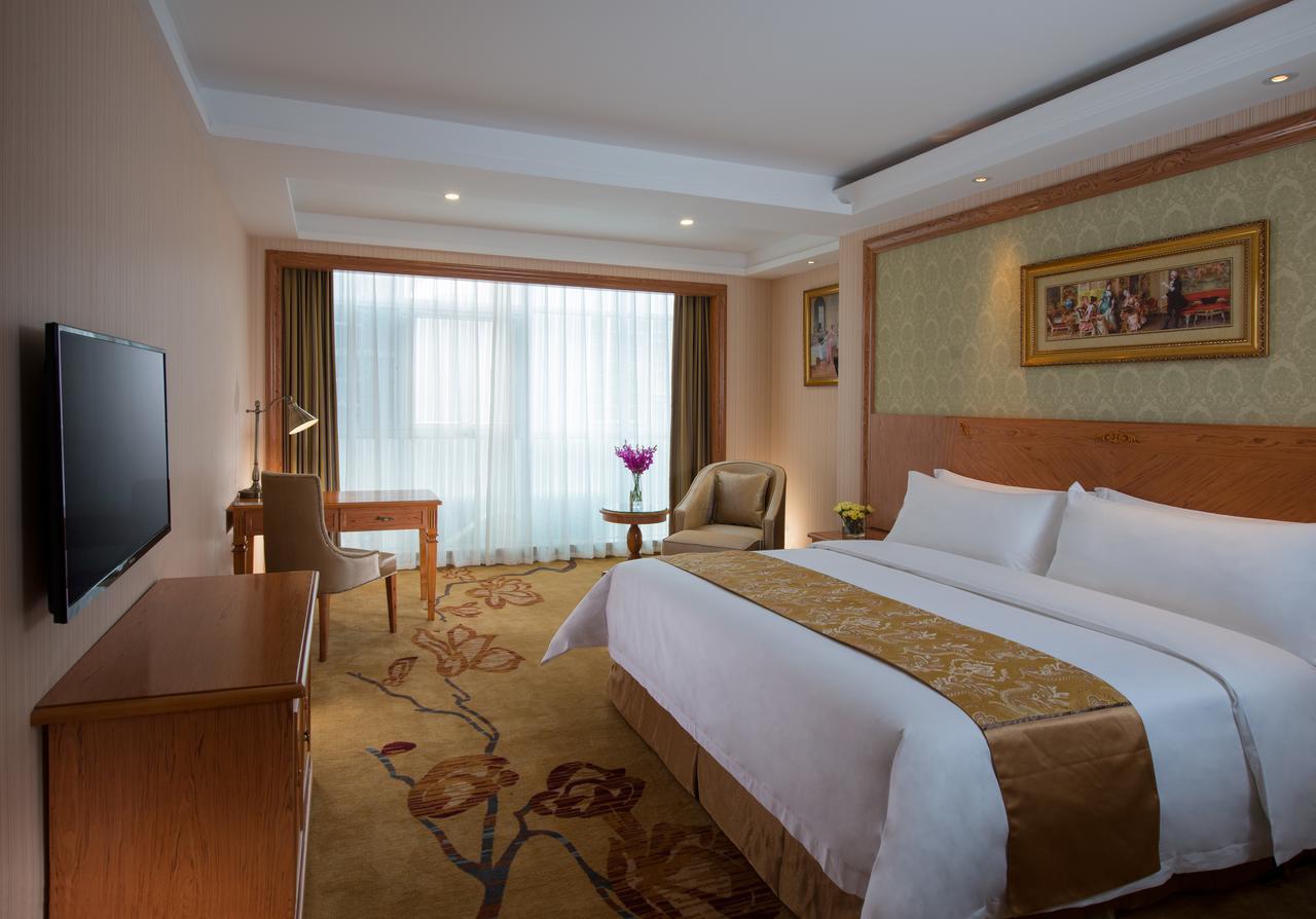 Vienna Hotel - Shenzhen Dongmen Hubei Metro Station Экстерьер фото