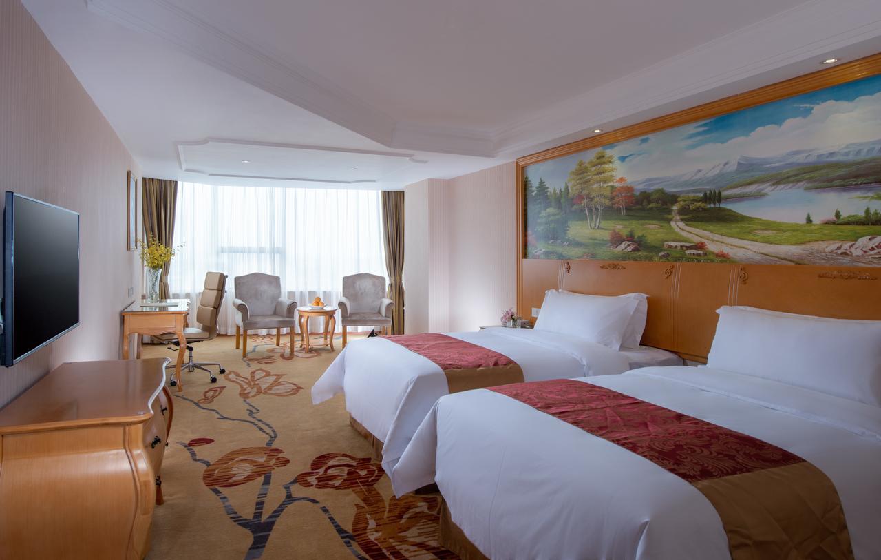 Vienna Hotel - Shenzhen Dongmen Hubei Metro Station Экстерьер фото