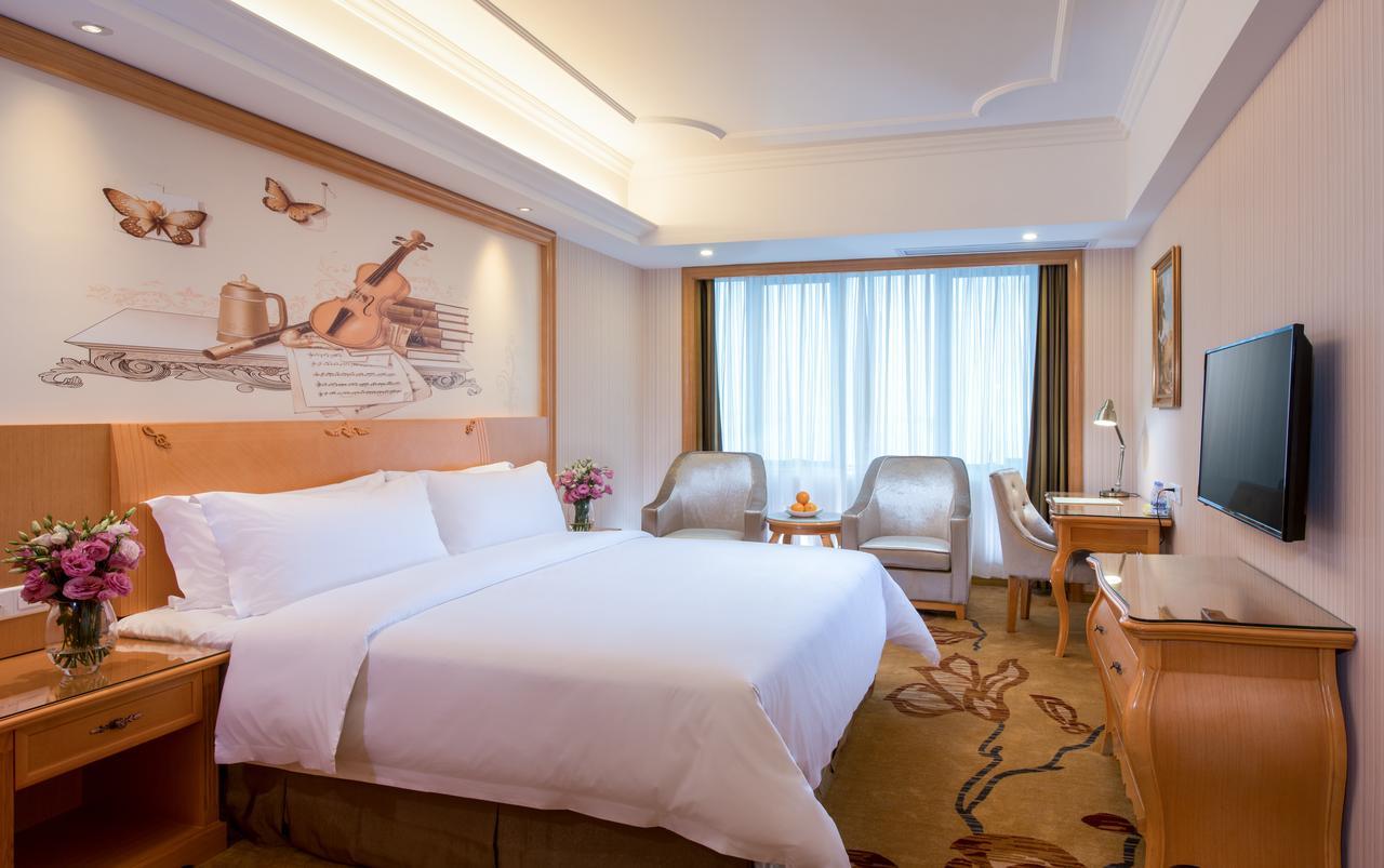 Vienna Hotel - Shenzhen Dongmen Hubei Metro Station Экстерьер фото